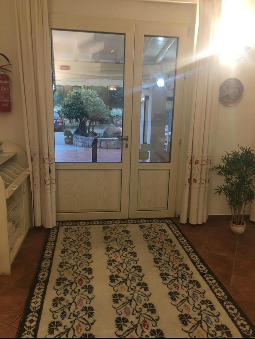 Hotel La Palma San Teodoro  Ngoại thất bức ảnh